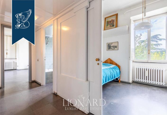 Image No.19-8 Bed Villa for sale