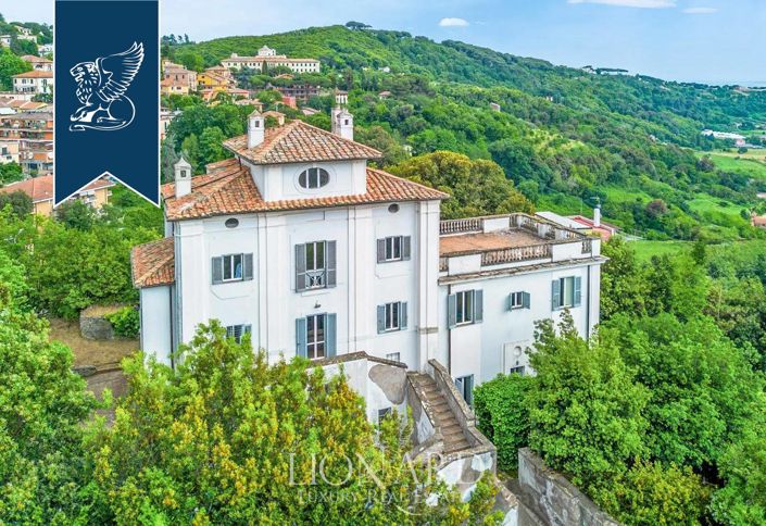 Image No.3-8 Bed Villa for sale