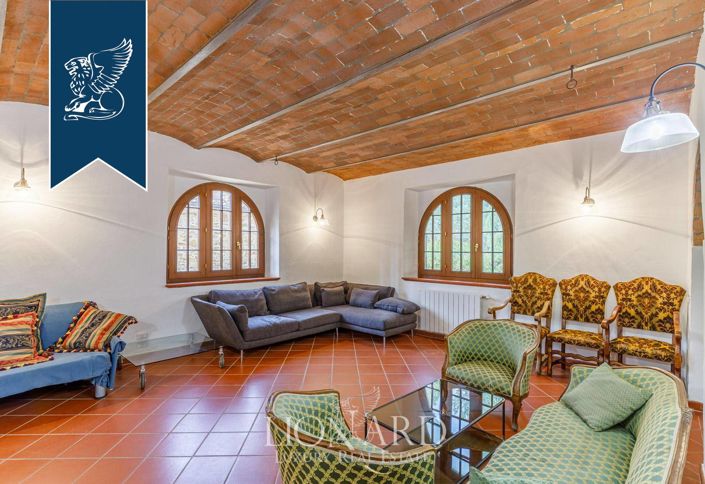 Image No.18-6 Bed Villa for sale