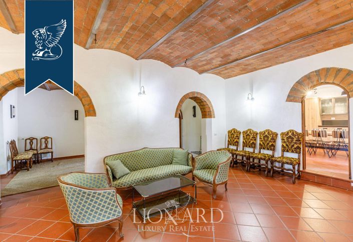 Image No.20-6 Bed Villa for sale