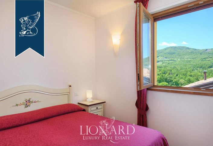 Image No.36-14 Bed Farmhouse for sale