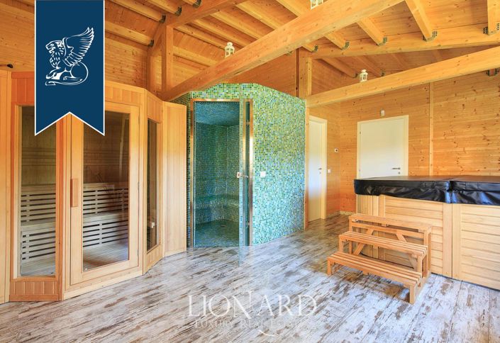 Image No.42-14 Bed Farmhouse for sale