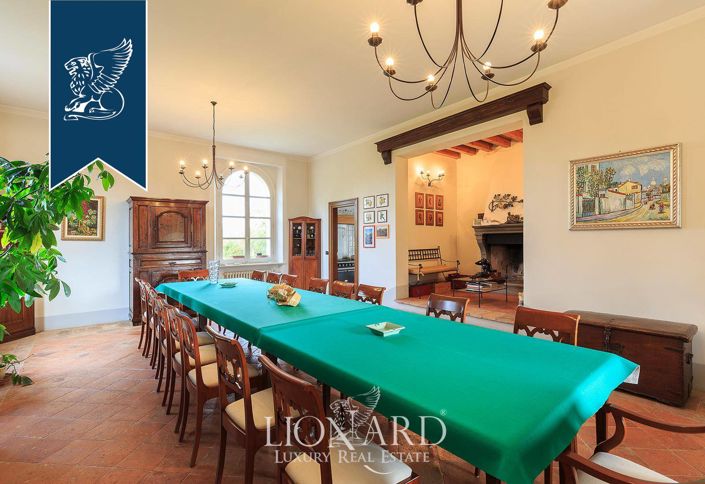 Image No.16-8 Bed Villa for sale