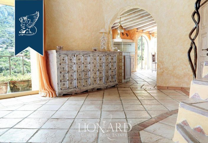 Image No.44-4 Bed Villa for sale