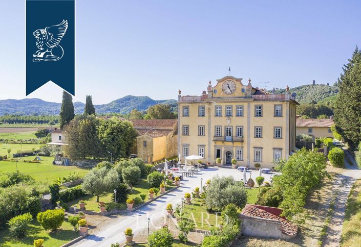 Image No.11-9 Bed Villa for sale