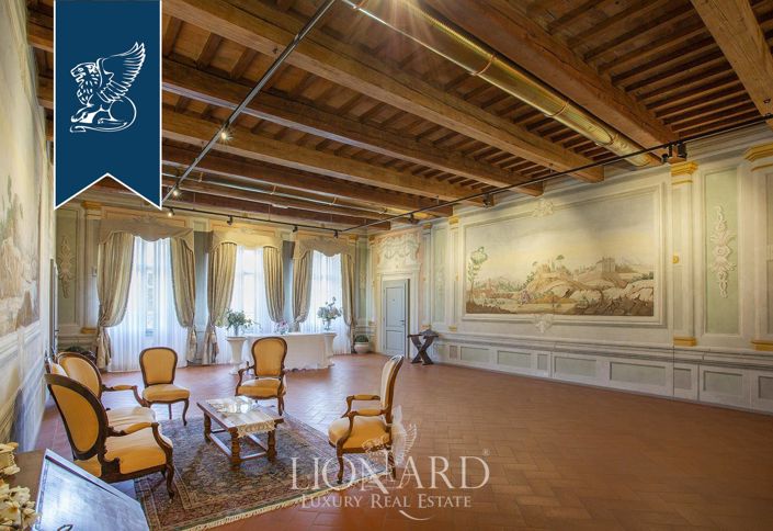 Image No.13-9 Bed Villa for sale