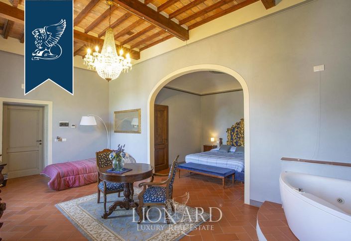 Image No.20-9 Bed Villa for sale