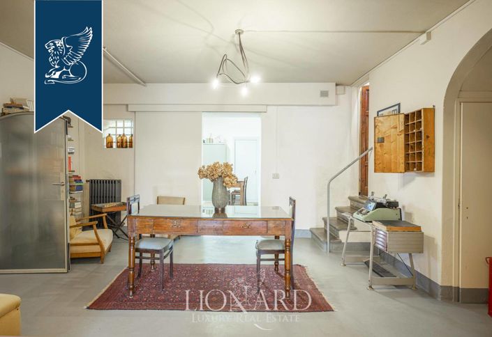 Image No.10-9 Bed Villa for sale