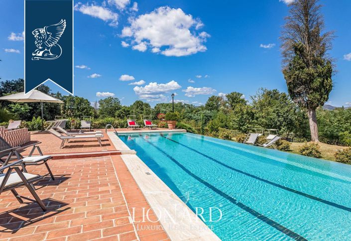 Image No.12-15 Bed Villa for sale