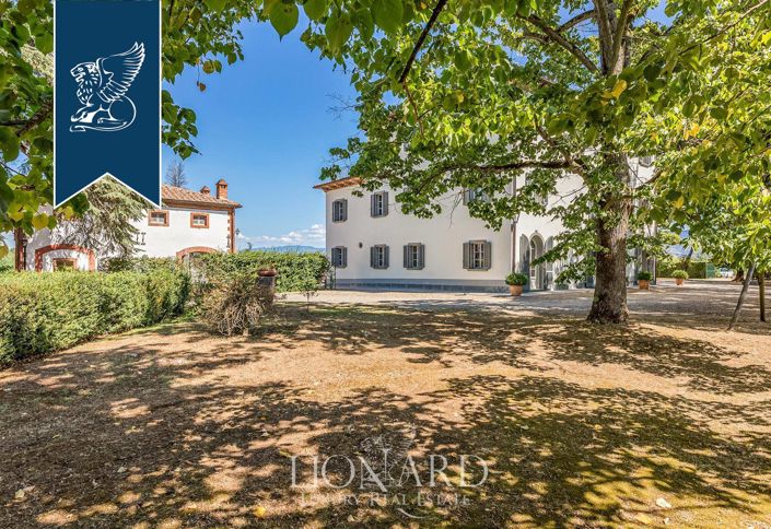 Image No.17-15 Bed Villa for sale