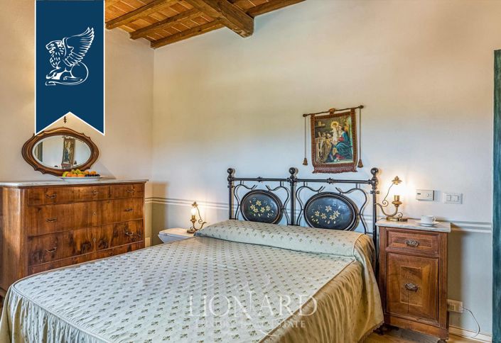 Image No.45-15 Bed Villa for sale