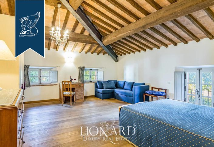 Image No.60-15 Bed Villa for sale