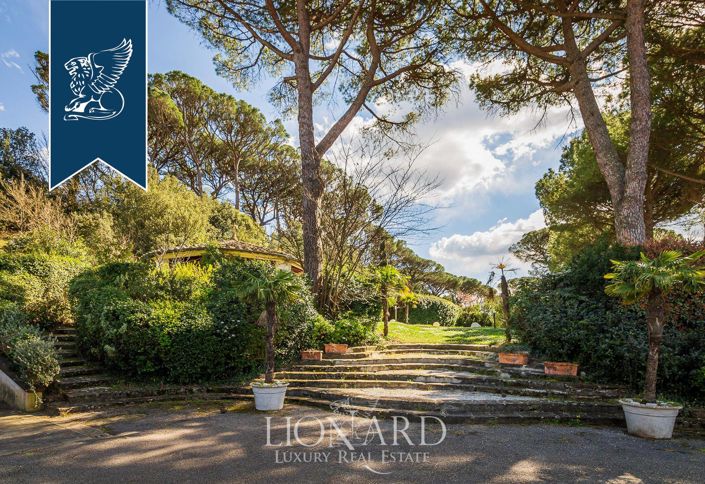 Image No.9-5 Bed Villa for sale