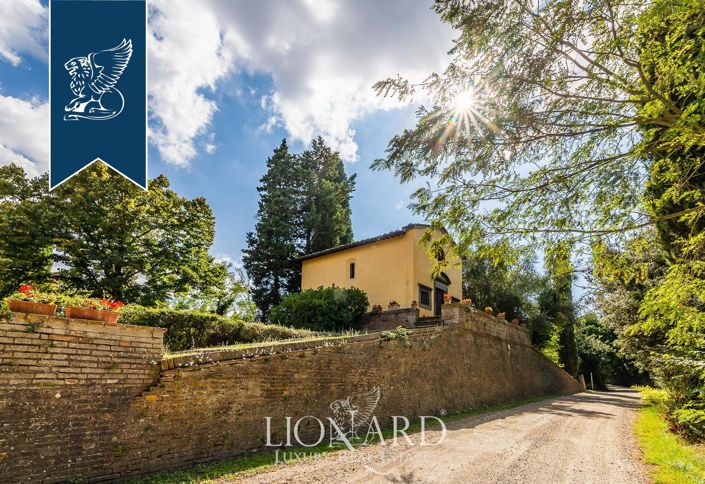 Image No.18-9 Bed Country House for sale