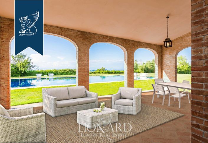 Image No.23-9 Bed Country House for sale