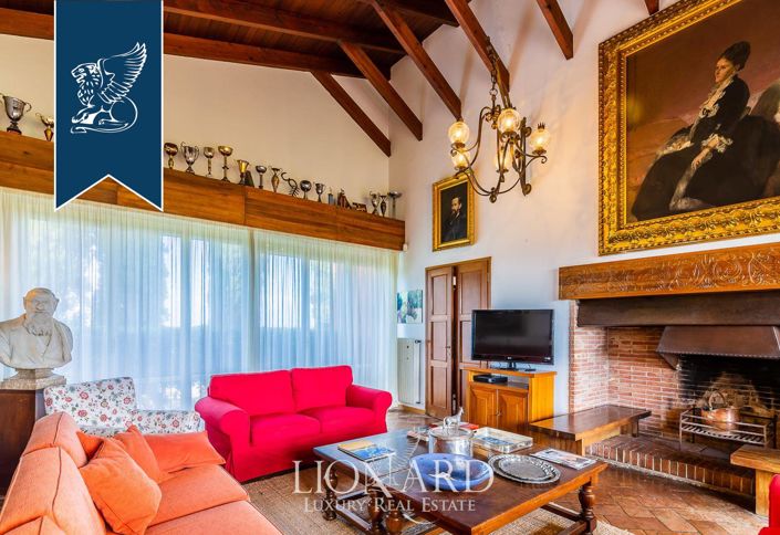 Image No.29-9 Bed Country House for sale