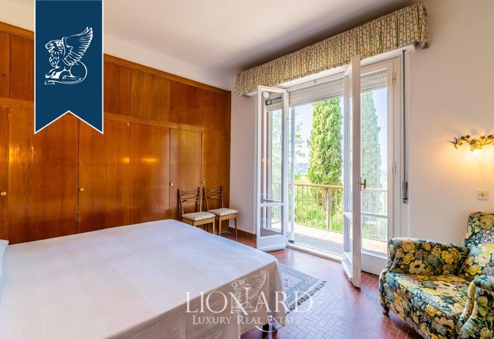 Image No.35-9 Bed Country House for sale