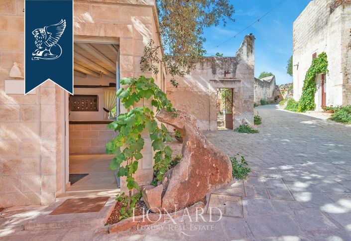 Image No.14-16 Bed Country House for sale