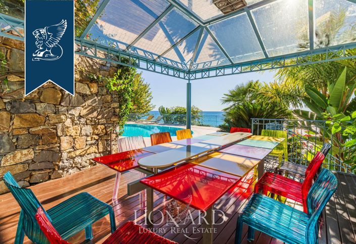 Image No.16-8 Bed Villa for sale