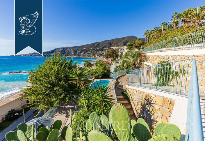 Image No.17-8 Bed Villa for sale