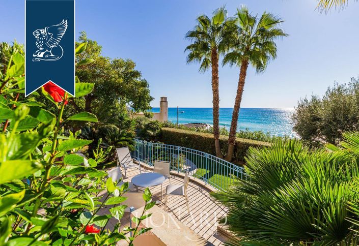 Image No.32-8 Bed Villa for sale