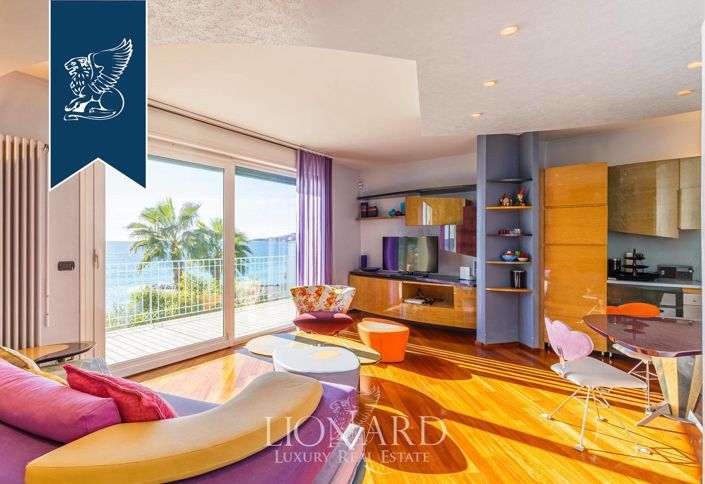 Image No.45-8 Bed Villa for sale