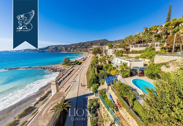 Image No.5-8 Bed Villa for sale