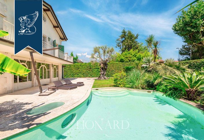 Image No.2-5 Bed Villa for sale