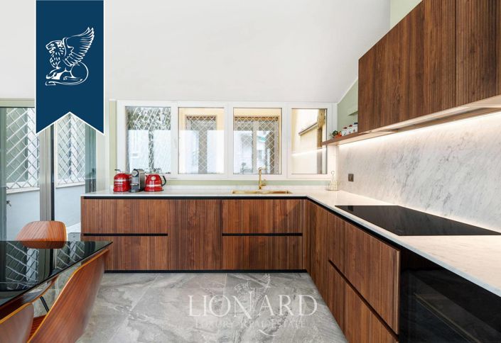 Image No.10-3 Bed Apartment for sale