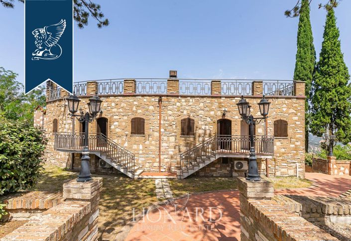 Image No.26-20 Bed Farmhouse for sale