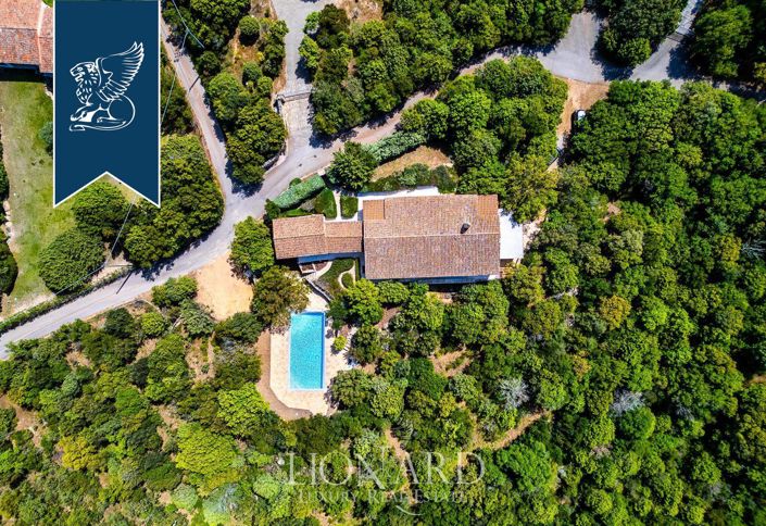 Image No.2-8 Bed Villa for sale