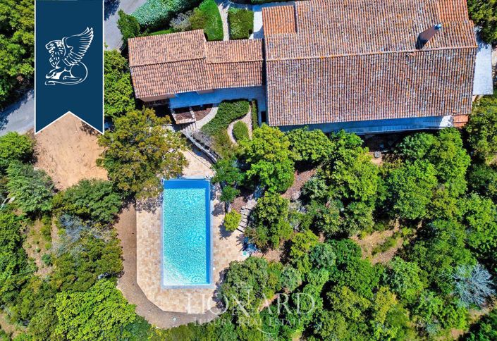 Image No.3-8 Bed Villa for sale