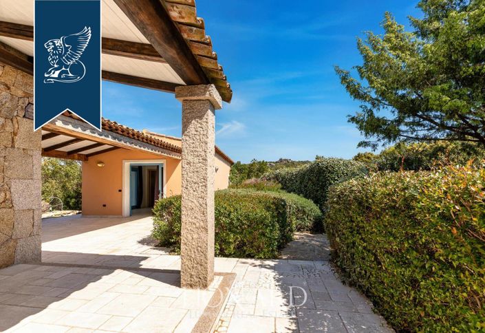 Image No.8-8 Bed Villa for sale