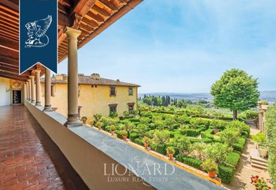 1 - Florence, Villa