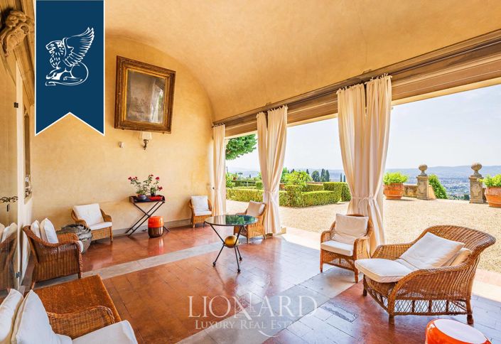 Image No.10-9 Bed Villa for sale