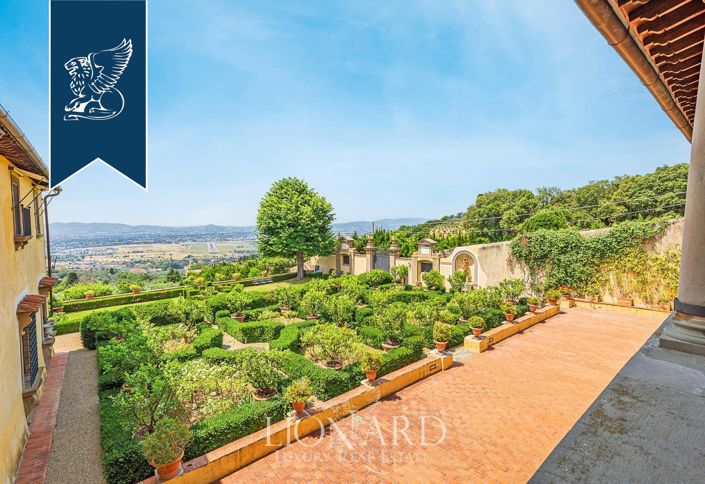 Image No.7-9 Bed Villa for sale