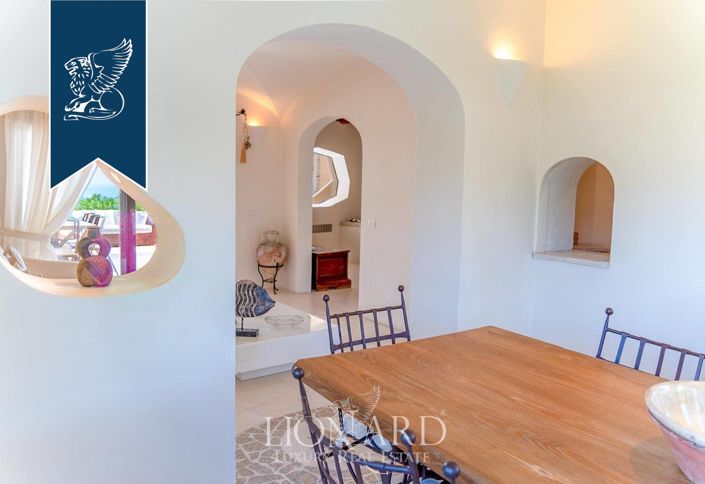 Image No.40-6 Bed Villa for sale