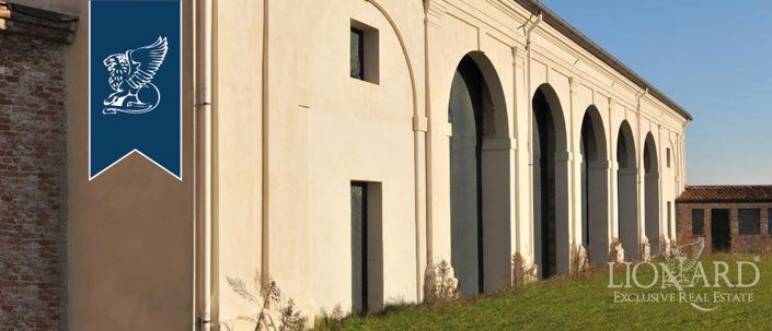 Image No.2-2 Bed Country House for sale