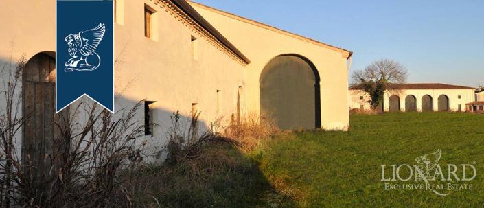 Image No.6-2 Bed Country House for sale