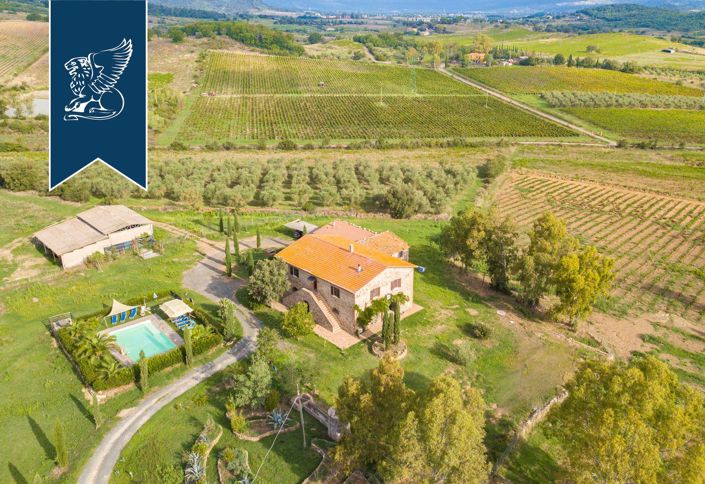 Image No.3-6 Bed Farmhouse for sale