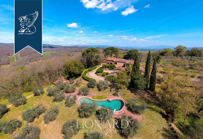 Image No.2-7 Bed Villa for sale