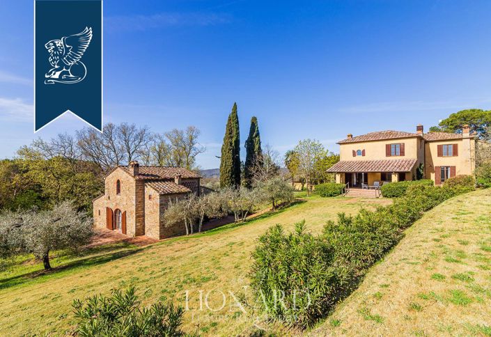 Image No.20-7 Bed Villa for sale