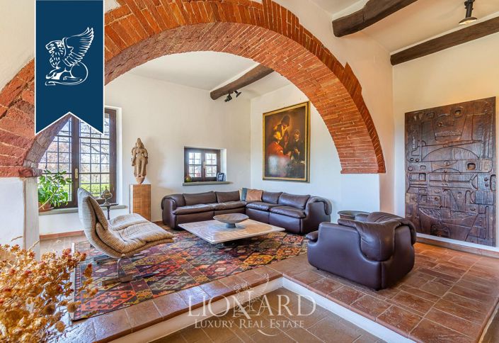 Image No.56-7 Bed Villa for sale