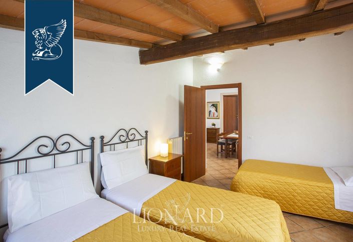 Image No.30-7 Bed Farmhouse for sale