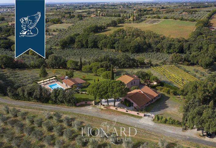 Image No.32-7 Bed Farmhouse for sale