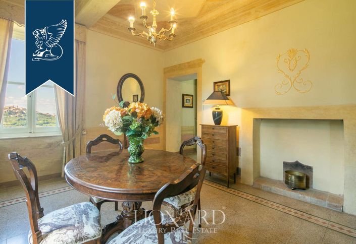 Image No.13-10 Bed Villa for sale