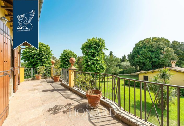 Image No.36-5 Bed Villa for sale