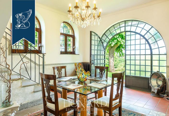 Image No.37-5 Bed Villa for sale