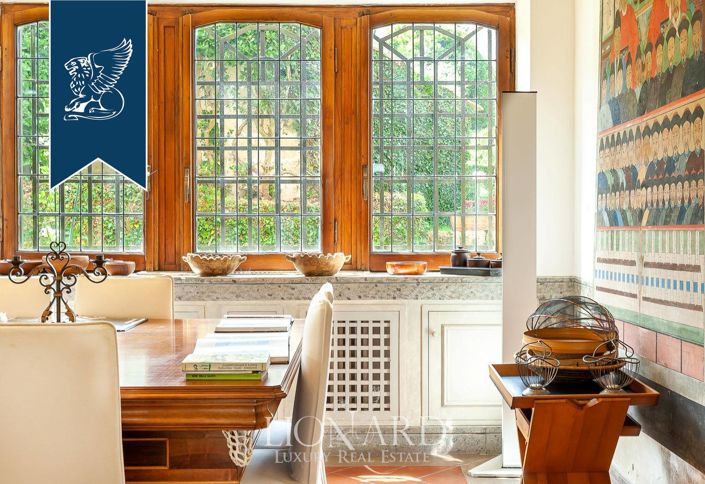 Image No.44-5 Bed Villa for sale