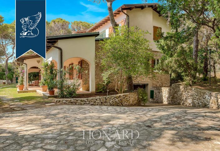 Image No.11-5 Bed Villa for sale